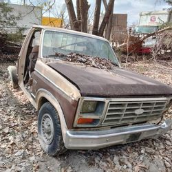 83 F150 Parts 