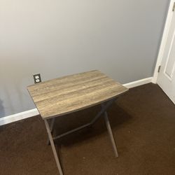 FOLDING TABLE EXCELLENT CONDITION 