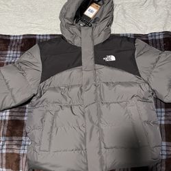 BRAND NEW NORTH FACE PUFFER JACKET $125