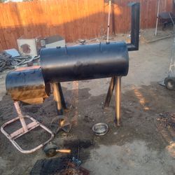 Se Vende Asador De Carvon
