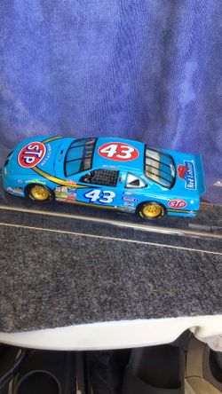 Collectible 1/24 scale hot wheels Diecast model