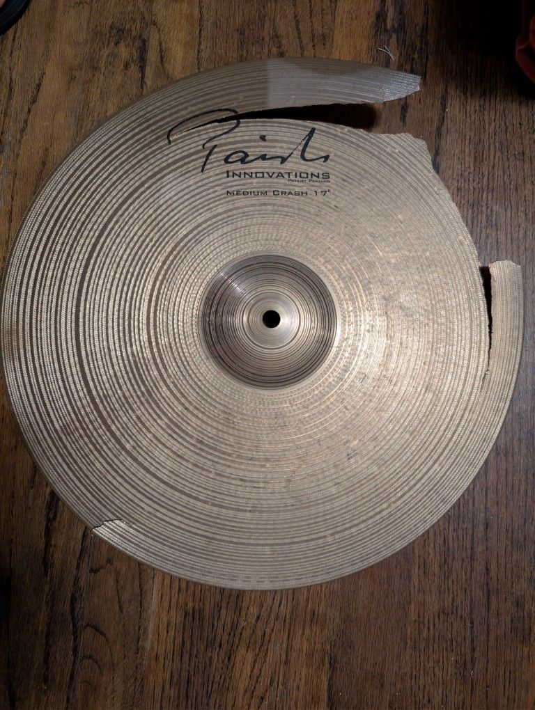 Paiste Innovations Medium Crash 17" 