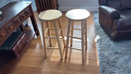 Set of 2 Natural Wood Bar Stools