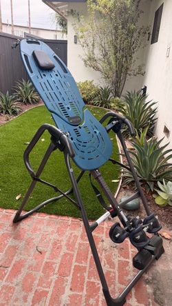 Teeter Inversion Table