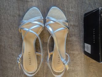 New Talbots Silver Sandals