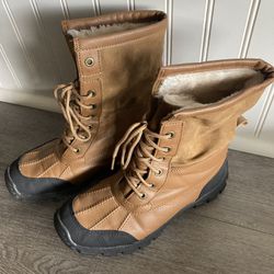 Women’s Rugged Outback Boots Size 7