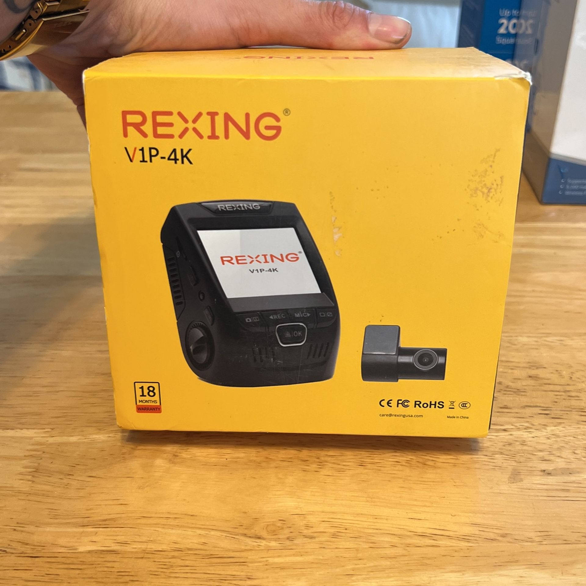 Rexing V1 2,4” New