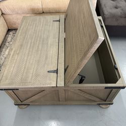 Brand New Coffee Tables @ FURNITURE LOVE ❤️ Same Day Delivery Service 🚚