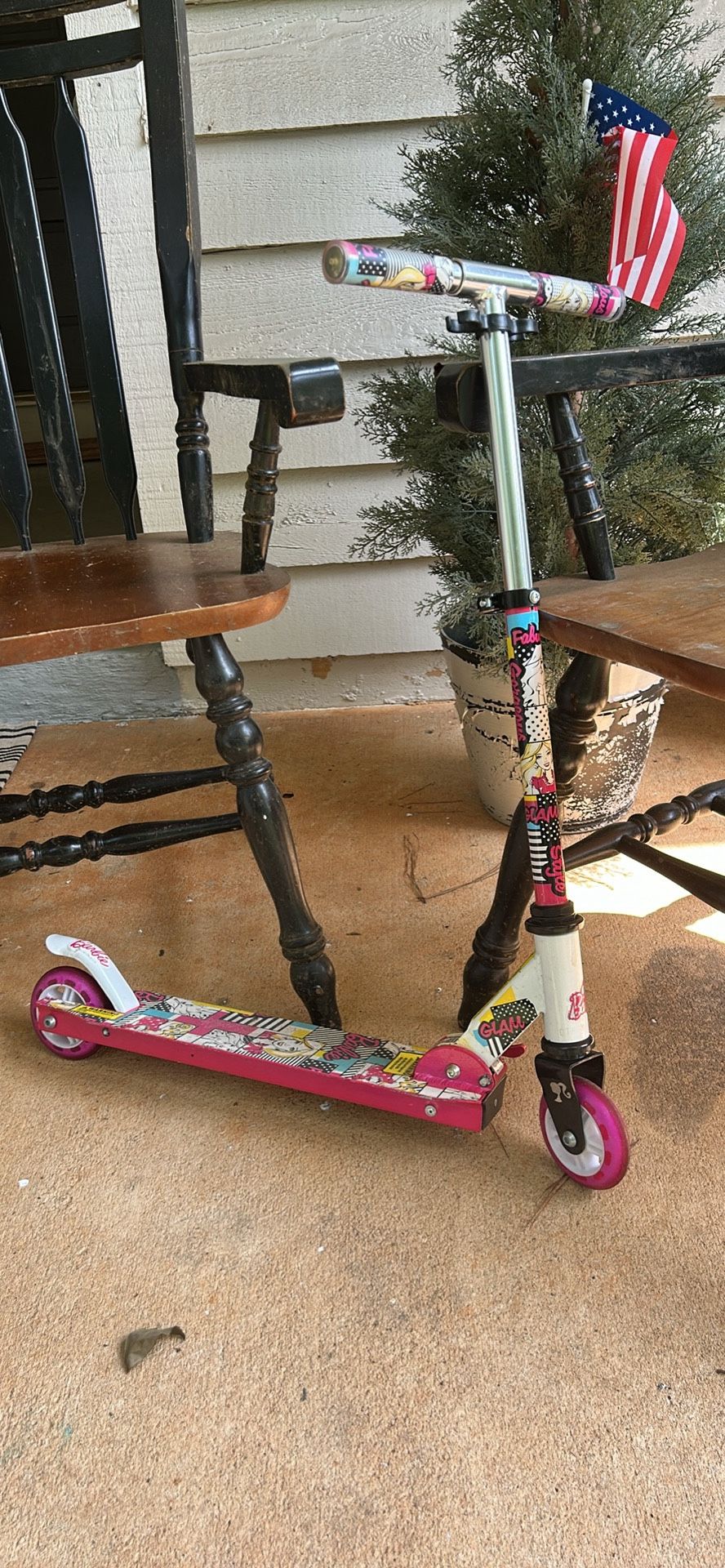 Barbie And Hello Kitty Scooters 