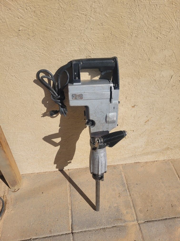 Makita Demolition Hammer
