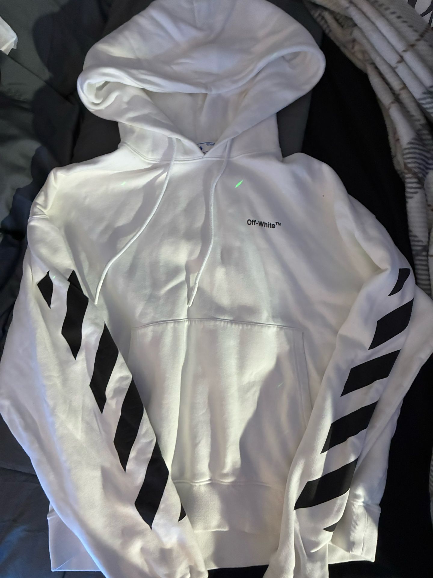 Off White Diagonal Sleeve “Helivecta” Permanent Core Pulllover