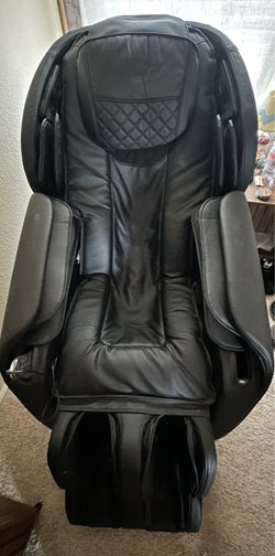 COREnine Massage Chair