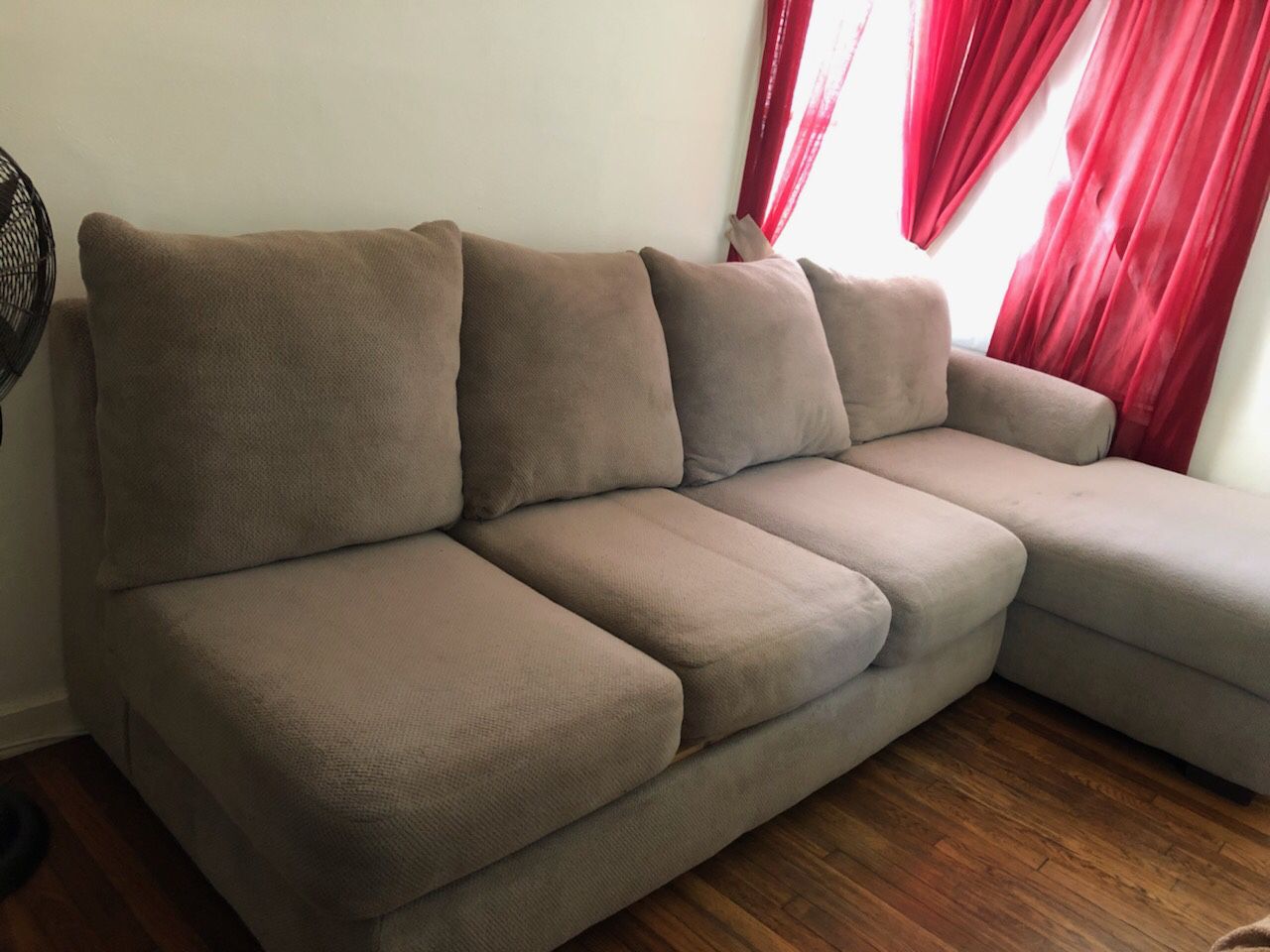 3 piece Sectional couch. Sits like 10