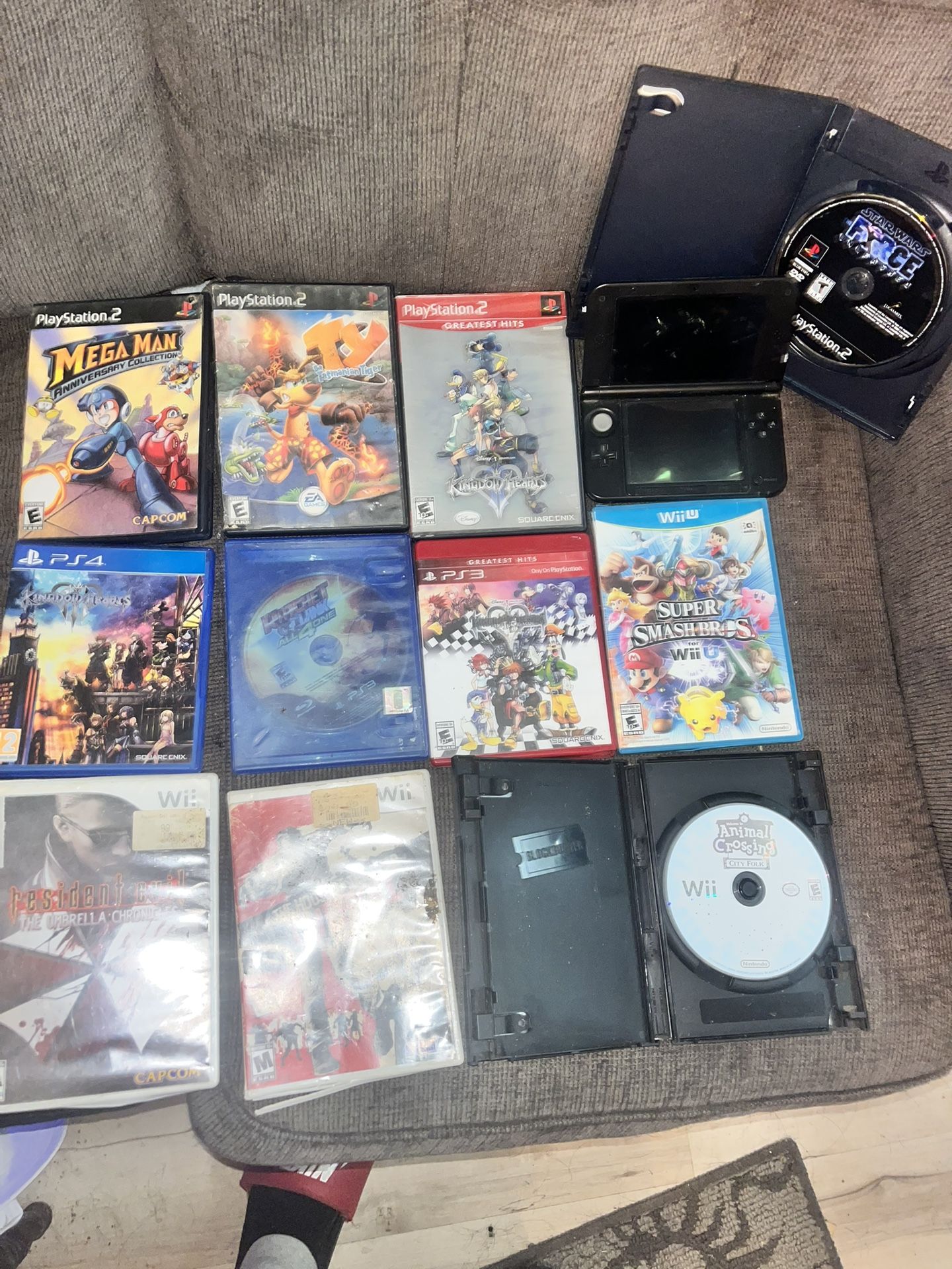 Some Classic Titles And A Red 3ds