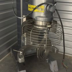 HOBART DOUGHT MIXER L-800 80qts  - bowl and pallet restaurant equipment 