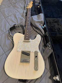 Fender Telecaster w/ Custom Shop ‘64 Pickups + Hard Case