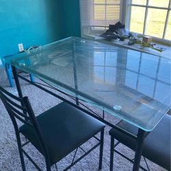 Dining Table With 2 Chairs 