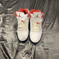 Air Jordan 5 Retro “Fire Red”
