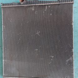1999 Volvo Truck Radiator And Extra Parts