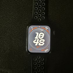 Apple Watch SE 44mm