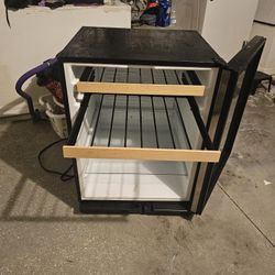 Uline Mini Frig / Wine Cooler