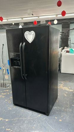 Frig idaire Refri gera tor Fr idge Side by Side Fridge Fully Functional