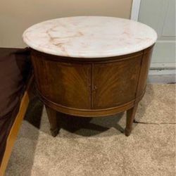 Antique Wooden Marble Top round, center/end table approx W26"H22"