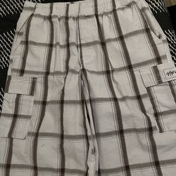 Xl white Shaka shorts