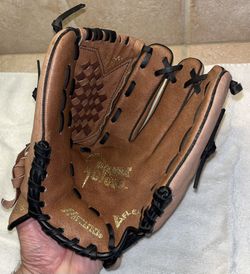 Mizuno Prospect Series Youth Baseball Glove 11.5-inch model