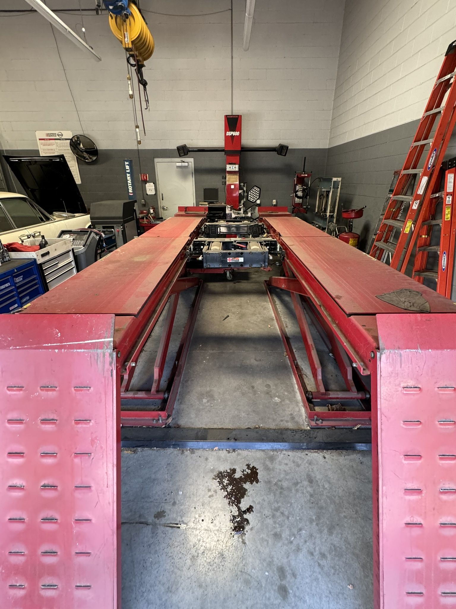 Siccor Racks Hunter 12K Alignment Scissor Rack ( USED ) for Sale in Sunnyvale, CA ...