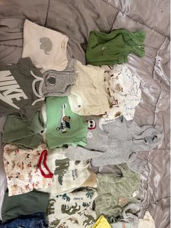 FREE 6-9 month baby boy clothes/ GRATIS ropa de niño 6-9 meses