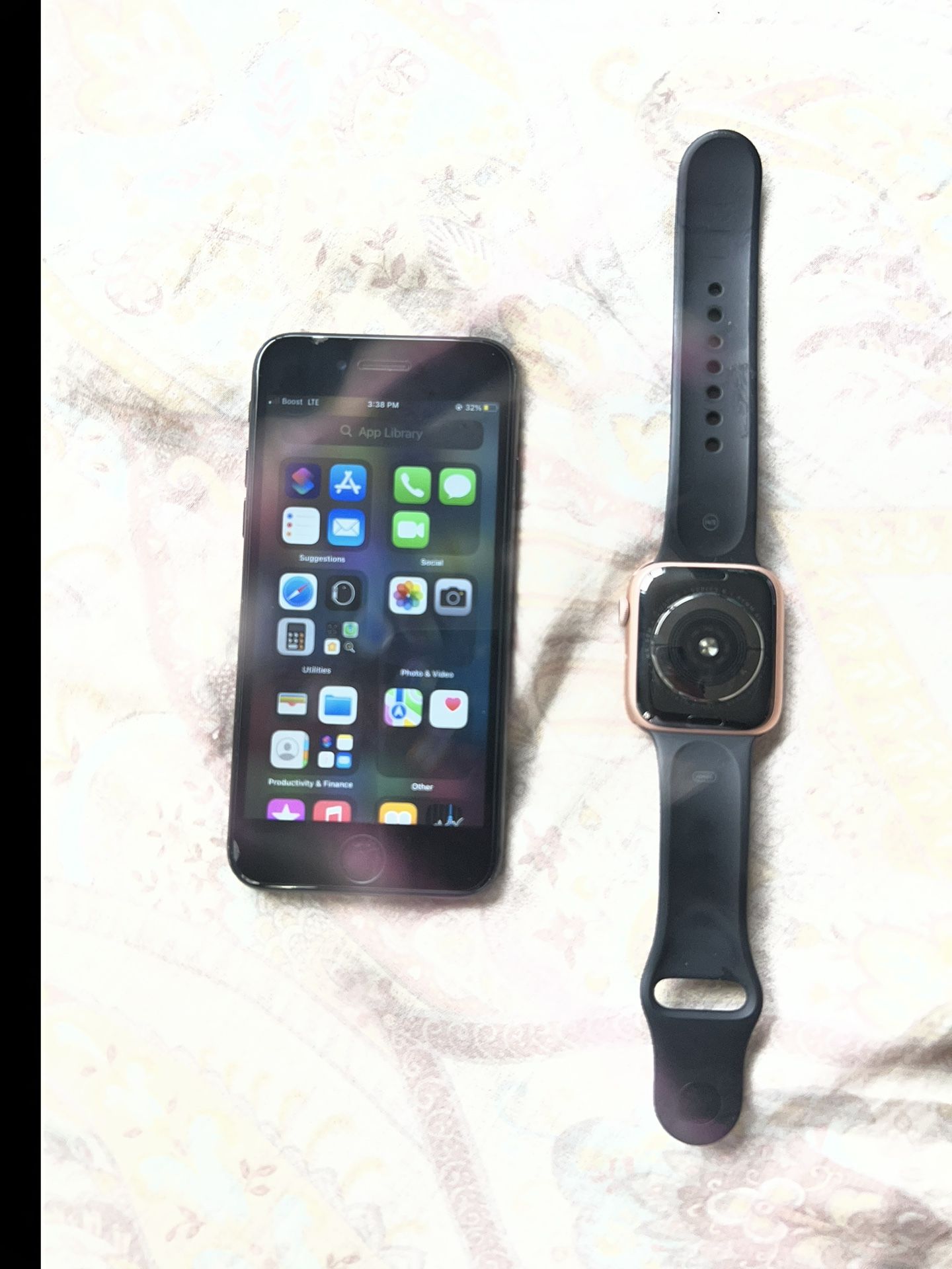 iPhone 7 & Apple Watch Deal