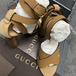 Gucci Shoes Size 8