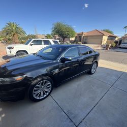 2014 Ford Taurus