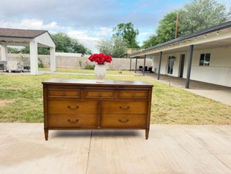 MCM dresser
