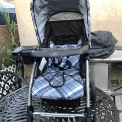 Stroller 