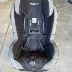 Recaro Car Seat - (Excellent Condition)