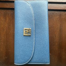 Dooney And Bourke Wallet 