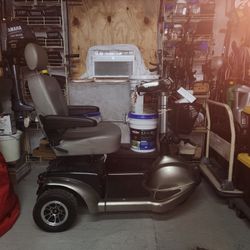 Prowler Mobility Scooter 3310