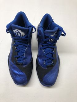 Men's Size 11 1/2 Adidas basketball shoes c