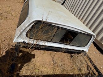 Camper shell