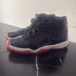 RETRO JORDAN BRED 11s
