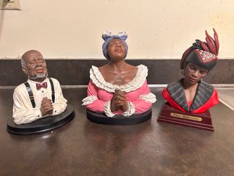 Black figurines