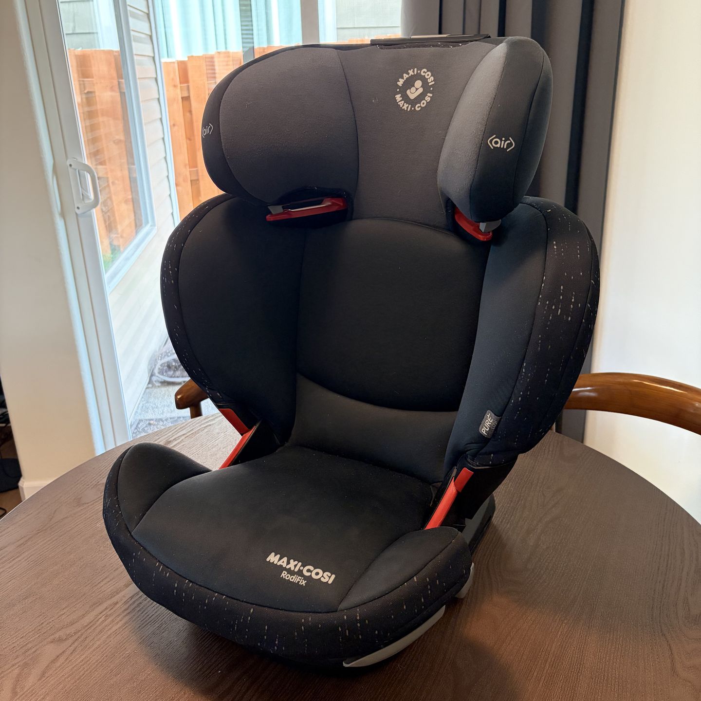 Maxi-Cosi Rodi Sport Booster Car Seat