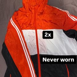 Vintage Jackets And Windbreakers 