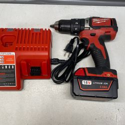 MILWAUKEE 2702-20 M18 Cordless 1/2 in. Hammer Drill w/ 5.0Ah Batt & Charger