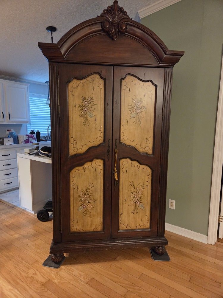 Armorie/Entertainment Center