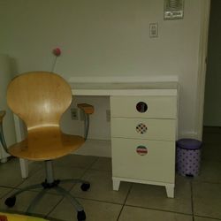 Desk with chair - El Dorado Furniture
