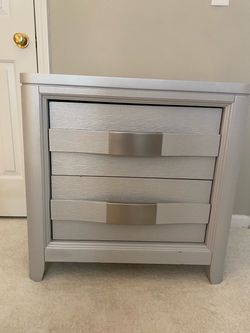 Single nightstand