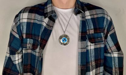 Capsicle Captain America Necklace |Avenger Cap |Gift |Gifts |Gift for her | Gift for Him | Avengers Fan's Gift | Steve Rogers | Falcon